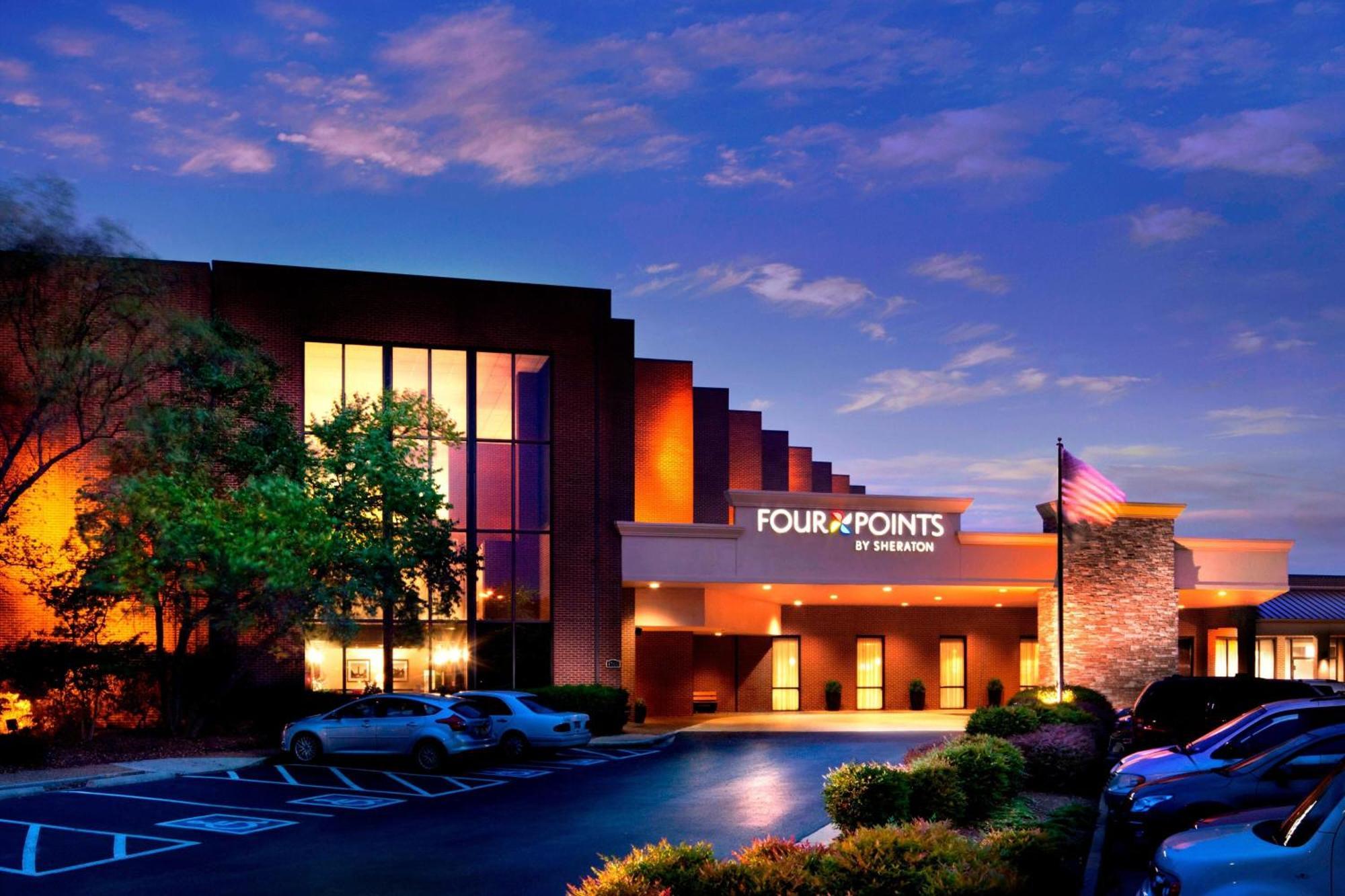 Four Points By Sheraton Richmond Airport Hotel 3*