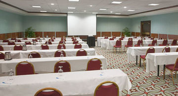 Four Points By Sheraton Richmond Airport Hotel